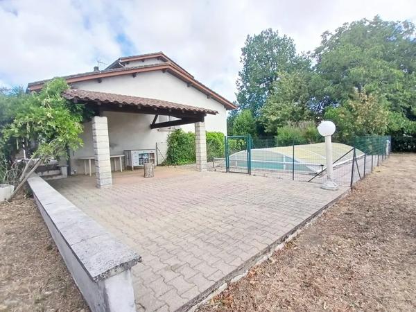 Maison familiale avec piscine Gare TGV d'Angoulême à proxi