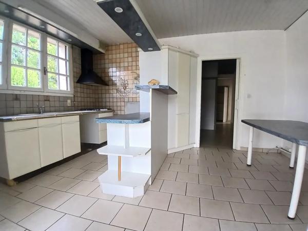 Maison familiale avec piscine Gare TGV d'Angoulême à proxi