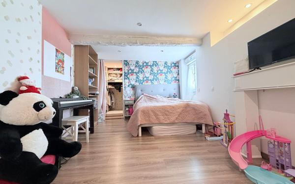 Maison à vendre    5 pièces •  Lesquielles-Saint-Germain