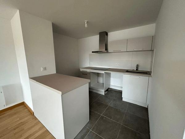 Appartement 4 pièces T4 F4 143.7 m² à Poitiers 34 BOULEVARD CHASSEIGNE 86000 à louer