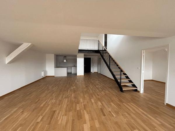 Appartement 4 pièces T4 F4 143.7 m² à Poitiers 34 BOULEVARD CHASSEIGNE 86000 à louer