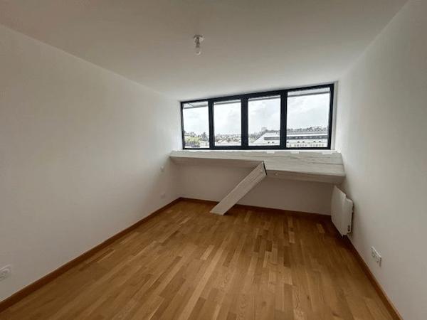 Appartement 4 pièces T4 F4 143.7 m² à Poitiers 34 BOULEVARD CHASSEIGNE 86000 à louer