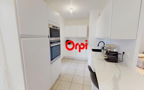 Appartement à vendre    4 pièces • 72 m2 Vaulx-en-Velin
