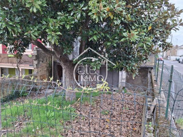 BERGERAC: Charmante maison de ville de110m2 avec jardin, idéale pour projet locatif