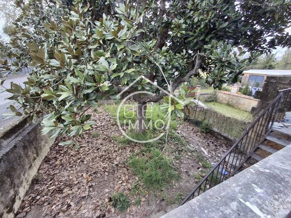 BERGERAC: Charmante maison de ville de110m2 avec jardin, idéale pour projet locatif