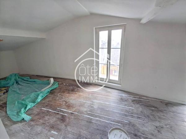 BERGERAC: Charmante maison de ville de110m2 avec jardin, idéale pour projet locatif