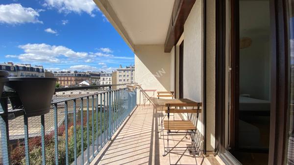 Asnières Gare 2 pièces avec balcon
