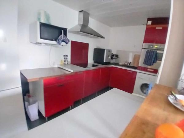 Vente                                                      Appartement
                        
                     2 pièces                      48 m2                     à Saint-Sébastien-sur-Loire