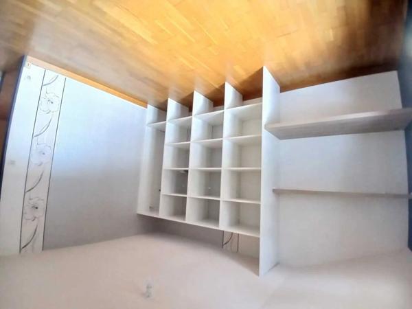 Vente                                                      Appartement
                        
                     2 pièces                      48 m2                     à Saint-Sébastien-sur-Loire