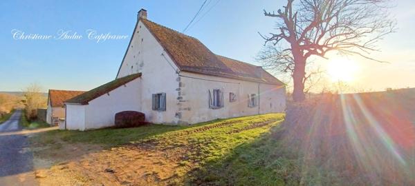 LE ROUSSET-MARIZY Ancien corps de ferme en pierre, avec piscine, sur terrain de 2 000 m² environ