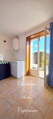 LE ROUSSET-MARIZY Ancien corps de ferme en pierre, avec piscine, sur terrain de 2 000 m² environ