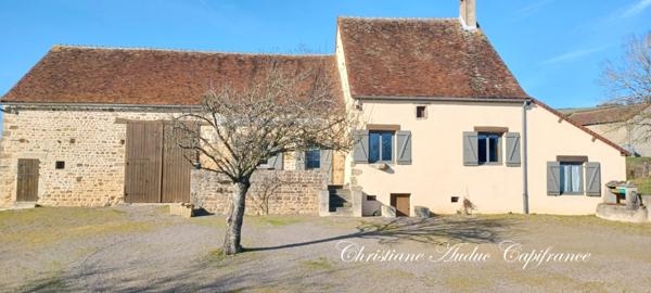 LE ROUSSET-MARIZY Ancien corps de ferme en pierre, avec piscine, sur terrain de 2 000 m² environ