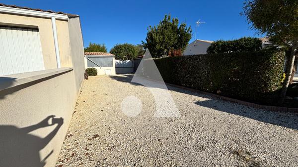 Terrain 180 m2