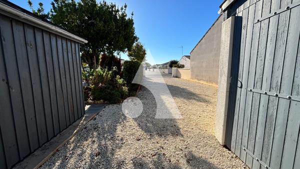 Terrain 180 m2
