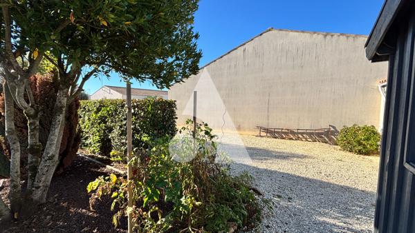 Terrain 180 m2