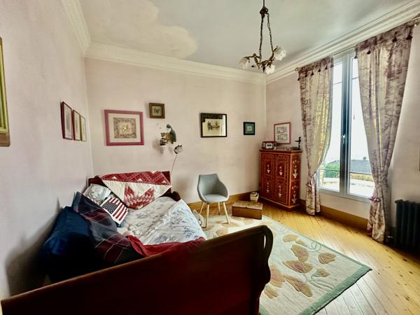 Maison 8 pièces - 210 m²