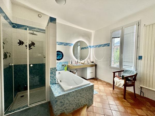 Maison 8 pièces - 210 m²