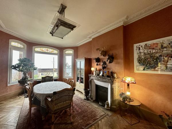 Maison 8 pièces - 210 m²