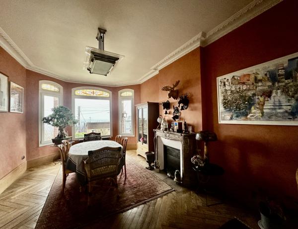 Maison 8 pièces - 210 m²