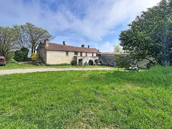 Costes-Gozon (12400) Coup de cœur : maison en pierre rénovée avec terrain proche
