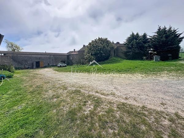 Costes-Gozon (12400) Coup de cœur : maison en pierre rénovée avec terrain proche