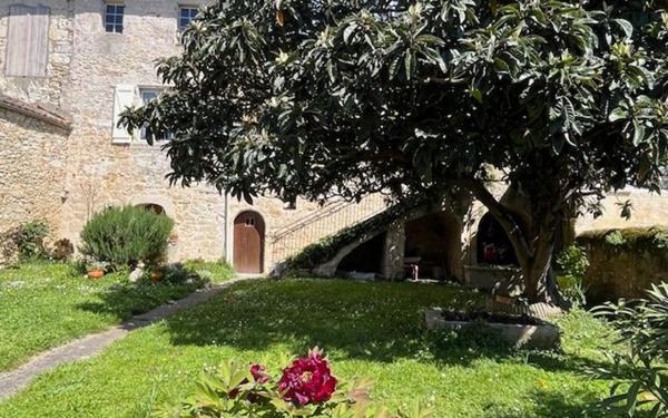 Maison à vendre    5 pièces •  Lectoure