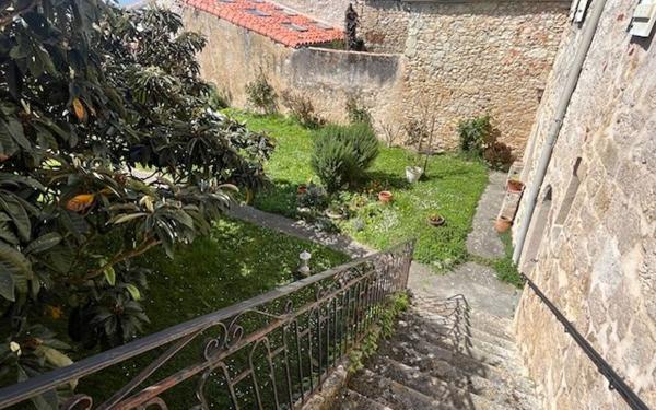 Maison à vendre    5 pièces •  Lectoure