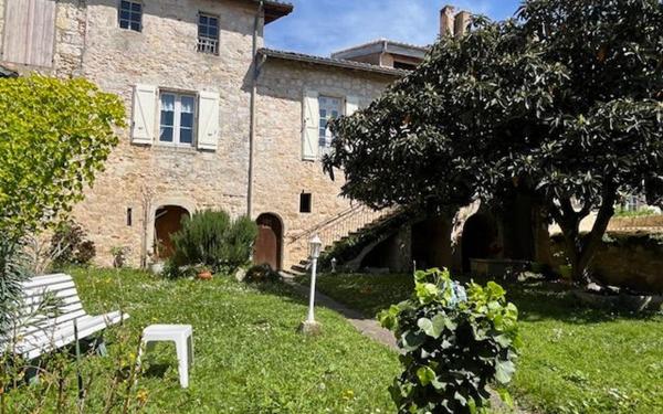 Maison à vendre    5 pièces •  Lectoure