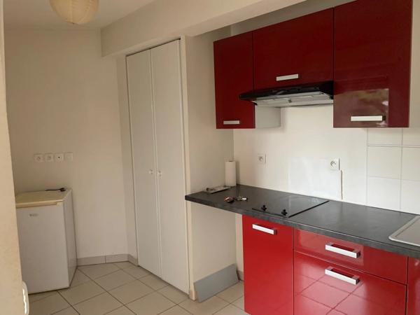 Location                                                      Appartement
                        
                     2 pièces                      40 m2                     à Perpignan