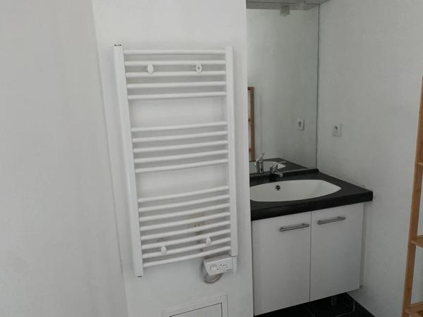Location                                                      Appartement
                        
                     2 pièces                      40 m2                     à Perpignan