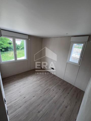 Spacieux T3 rénové de 71 m² situé à École Valentin