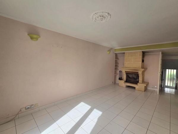 maison,blanquefort, 2 chambre proche gare et bus