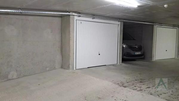 Parking / Box à louer à Chambéry (73000)