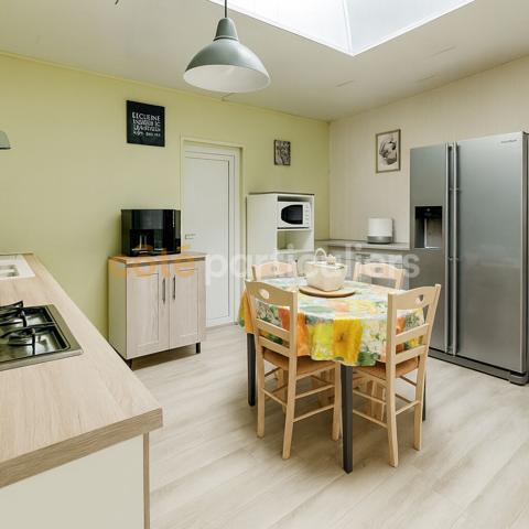 Vente Maison121 m² - 8 Pièces - SAINT MICHEL EN L HERM (85580)