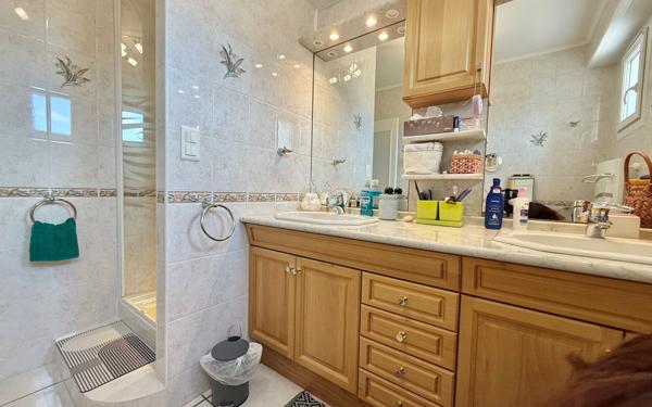 Maison à vendre    5 pièces •  Saint-Usage