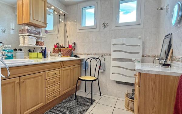 Maison à vendre    5 pièces •  Saint-Usage