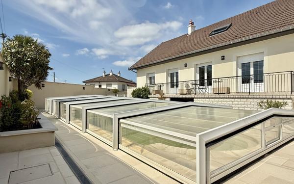 Maison à vendre    5 pièces •  Saint-Usage