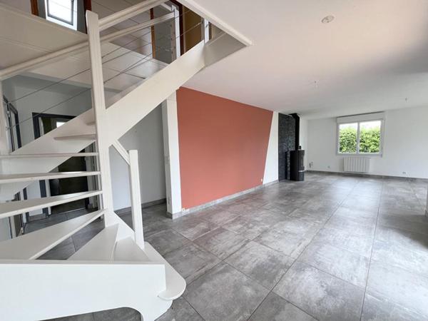 Maison - Savigné L'Evêque - 8 pièce(s) - 151 m²