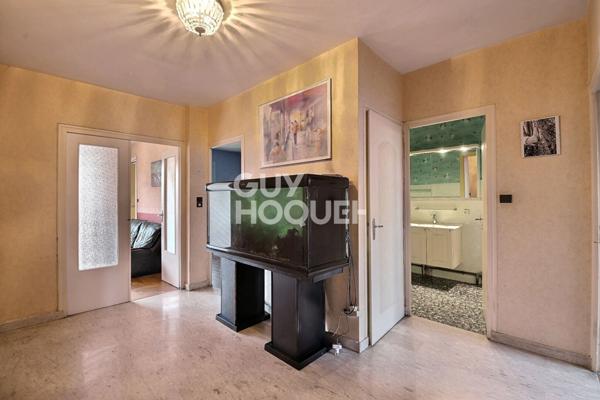 (Visite virtuelle) - À VENDRE, Appartement T4 de 79 m², avec loggia, cave & garage, Montchat proximité Place Ronde , LYON (69003)