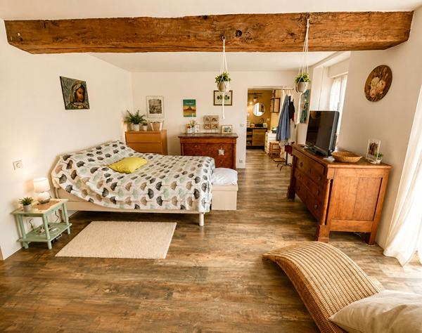 Belle longère à vendre à Bellevigne en Layon - 6 pièces, 194 m² - vie plain pied - 5 chambres.