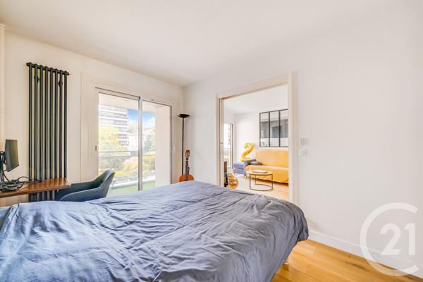 Appartement F3 à vendre  3 pièces - 62,05 m 2   PARIS  - 75015