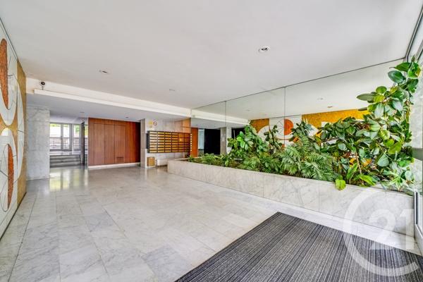 Appartement F3 à vendre  3 pièces - 62,05 m 2   PARIS  - 75015