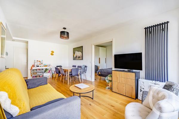 Appartement F3 à vendre  3 pièces - 62,05 m 2   PARIS  - 75015