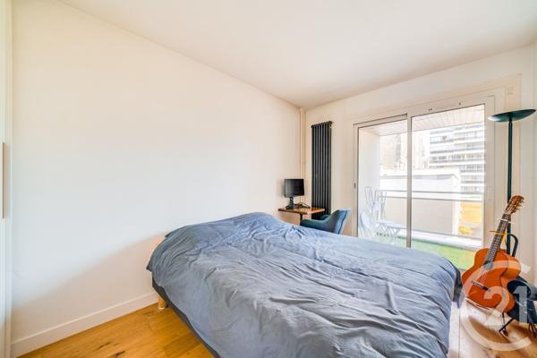 Appartement F3 à vendre  3 pièces - 62,05 m 2   PARIS  - 75015
