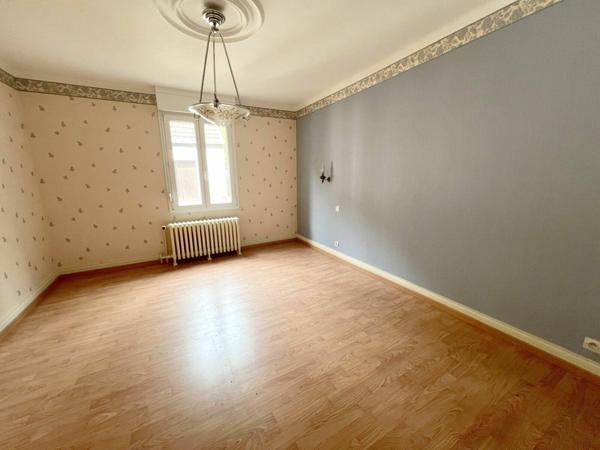 Maison à vendre    3 pièces •  La Broque