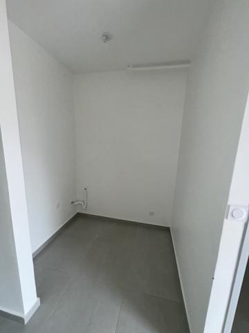 Maison mitoyenne Duplex de type T5 avec jardinet secteur La Chaumière