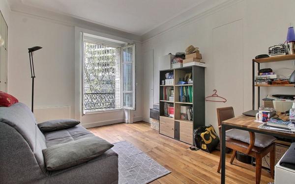 Appartement à vendre    3 pièces • 58,15 m2 Paris 14