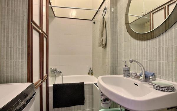 Appartement à vendre    3 pièces • 58,15 m2 Paris 14