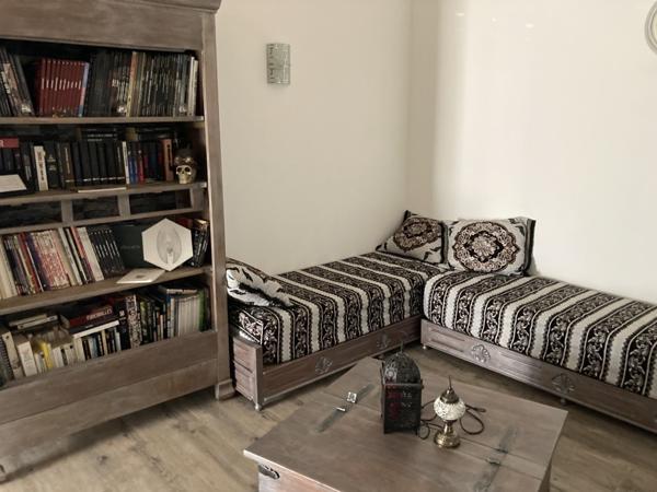 Ancien corps de ferme 425 m2 avec cour intérieure Roquemaure (30150)