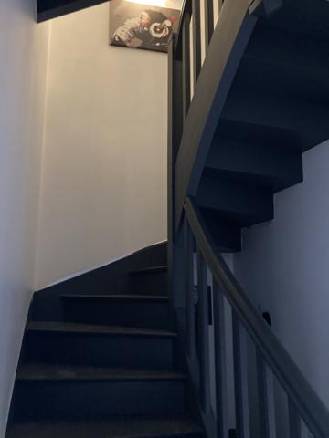 Ancien corps de ferme 425 m2 avec cour intérieure Roquemaure (30150)